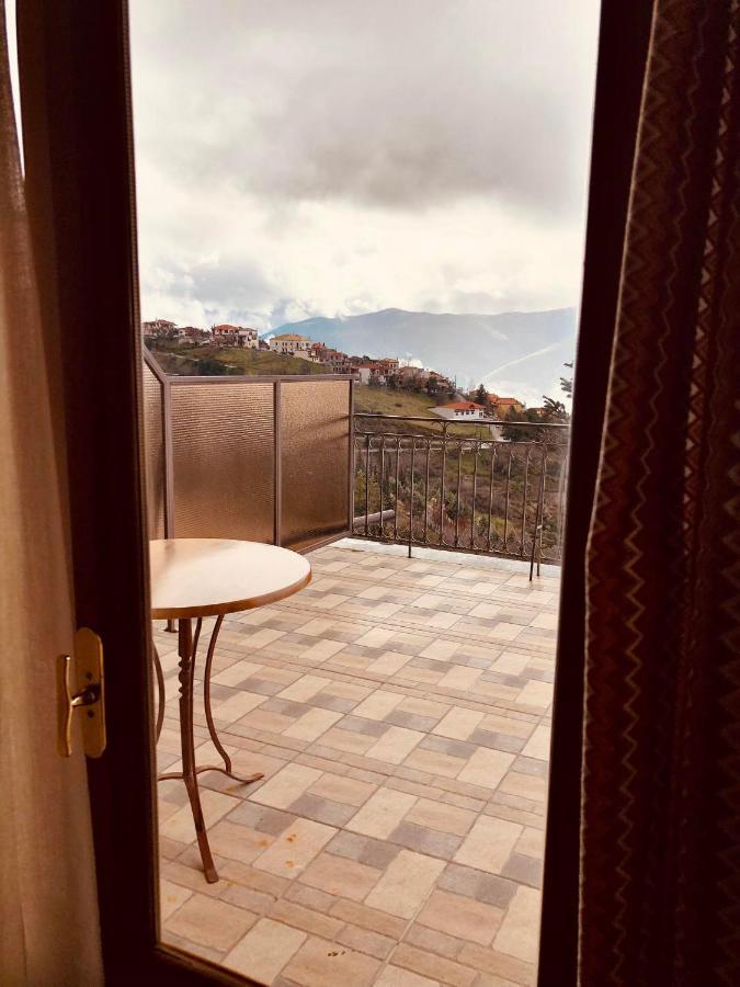 Alpen House Hotel & Suites Arachova Exterior photo